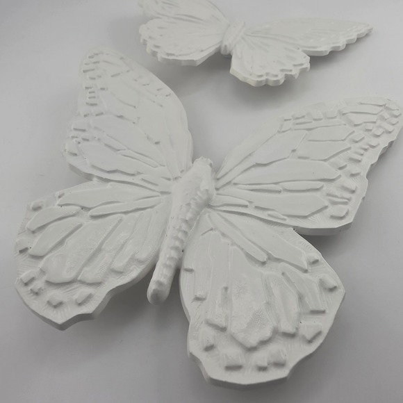 Vintage Butterfly Wall Decor Plaques Set of 2 White MCM Made In USA 1967 - Picture 2 of 13